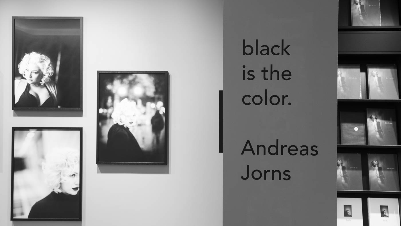 Fotoausstellung „BLACK IS THE COLOR“ von Andreas Jorns